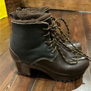 No. 6 shearling lace-up boots